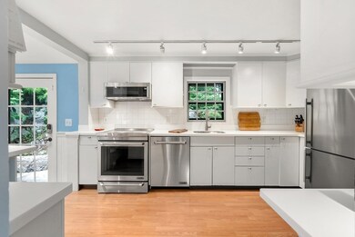 60 Valley Rd, Milton, MA 02186 - photo 6