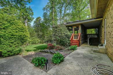 12003 Turf Ln, Reston, VA 20191 - photo 6