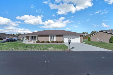 700 Shawn Dr unit 88, West Jefferson, OH 43162 - photo 3