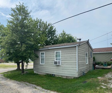 69 2nd St NW, Linton, IN 47441 - photo 3