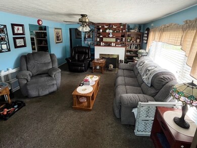 3212 E Grays Ct, Muncie, IN 47302 - photo 3