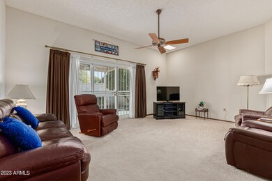 10544 W Hutton Dr, Sun City, AZ 85351 - photo 2