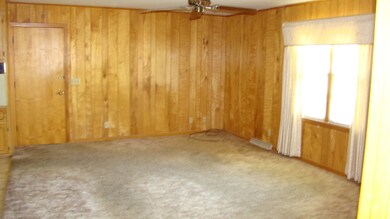 1307 Birch St, Shelbyville, TN 37160 - photo 3