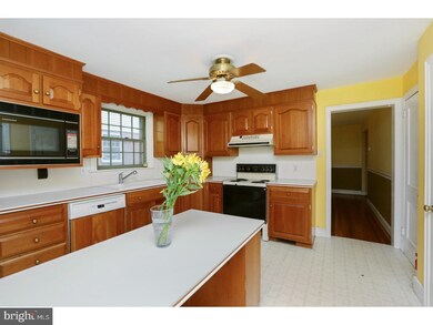 307 Longfield Rd, Glenside, PA 19038 - photo 6