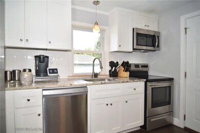 20 Ontario St, West Warwick, RI 02893 - photo 4