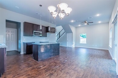 412 S Mcentire Ct, Fort Worth, TX 76108 - photo 6