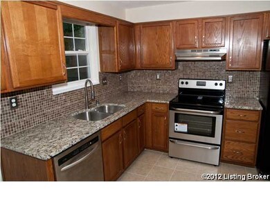 8720 Astrid Ave, Louisville, KY 40228 - photo 7