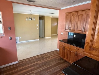 330 N 65th Way, Hollywood, FL 33024 - photo 5