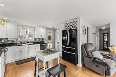 196 Donald Tennant Cir, North Attleboro, MA 02760 - photo 5