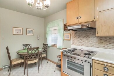 1016 68th St, Windsor Heights, IA 50324 - photo 6