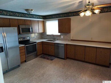 5018 N 128th St, Omaha, NE 68164 - photo 2