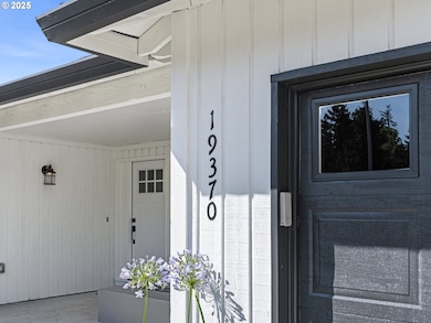 19370 SW Murphy St, Beaverton, OR 97007 - photo 2