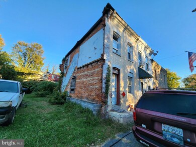 2626 Maempel Ln, Baltimore, MD 21223 - photo 3