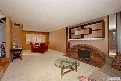 gas or wood fireplace