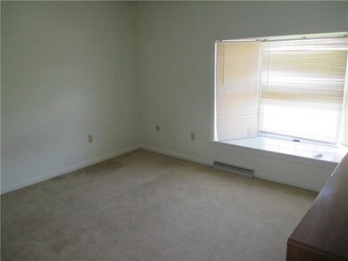 666 Georgetowne Village, Indiana, PA 15701 - photo 2