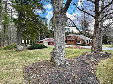 888 Middle Rd, North Clarendon, VT 05759 - photo 3