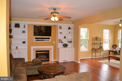 42940 Ellzey Dr, Broadlands, VA 20148 - photo 5