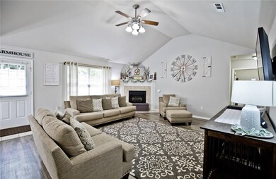 2 Netherton Ln, Bella Vista, AR 72715 - photo 5