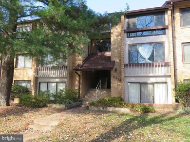 10214 Bushman Dr unit 103, Oakton, VA 22124 - photo 2