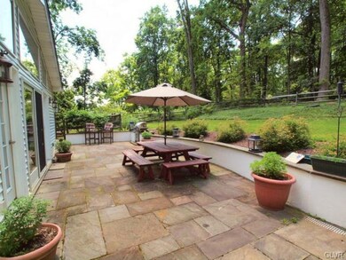 6231 Ridge Rd, Zionsville, PA 18092 - photo 3