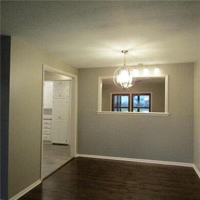 11914 W 69th St, Shawnee, KS 66216 - photo 6