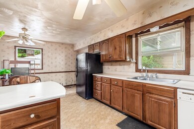 1831 E Beaumont Rd, Columbus, OH 43224 - photo 4