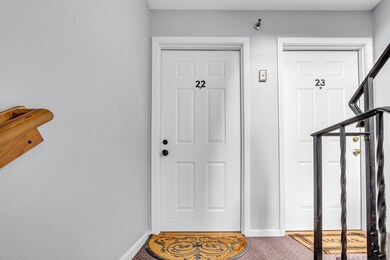 135 Lafond Ln unit 22, Dracut, MA 01826 - photo 6