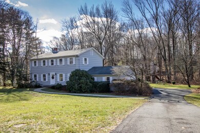 7 Indian Creek Rd, Holmdel, NJ 07733 - photo 2