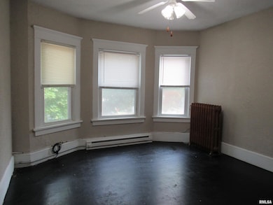 1701 25th St unit 4, Rock Island, IL 61201 - photo 5