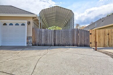 1451 SE Vance Dr, Grants Pass, OR 97527 - photo 5