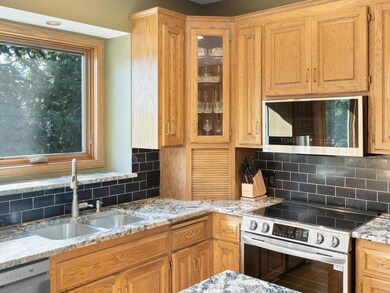 826 Hidden Meadow Trail, Saint Paul, MN 55123 - photo 5