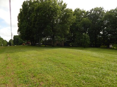 2261 Waynesboro Hwy, Waynesboro, TN 38485 - photo 5