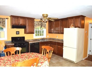 29 Briarcliff Dr, Milford, NH 03055 - photo 2