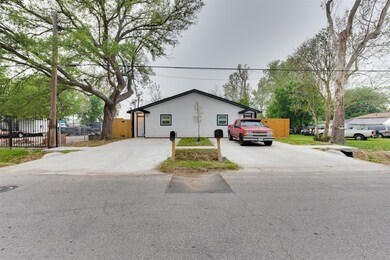2702 Reid St unit A, Houston, TX 77026 - photo 4