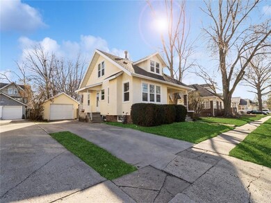 624 W 6th St S, Newton, IA 50208 - photo 4