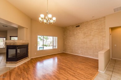 3402 E Thornton AZ-4