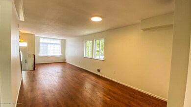 117 Anthony St, Staten Island, NY 10309 - photo 4