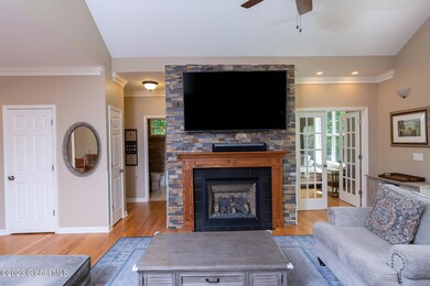 6214 Johnston Rd, Albany, NY 12203 - photo 3