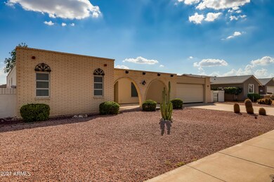 3-450846969-03 Exterior Front