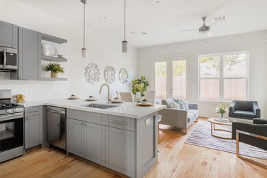 8978 Zurcher Ln, Houston, TX 77080 - photo 5