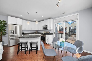 917 N Honore St unit 2S, Chicago, IL 60622 - photo 2