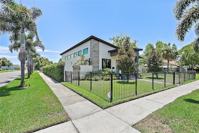 2500 4th Ave S, St. Petersburg, FL 33712 - photo 5