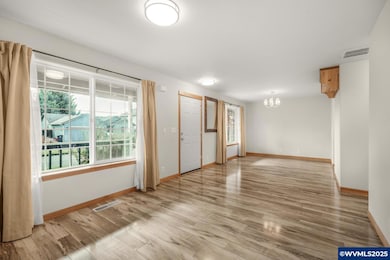 1061 Argon Ave, Eugene, OR 97404 - photo 6