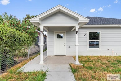 835 E Taylor St, Brownsville, TX 78520 - photo 2