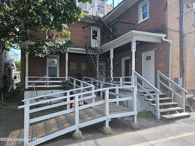 804 Main St, Stroudsburg, PA 18360 - photo 4