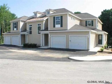 401 Royale Ct, Troy, NY 12180 - photo 2