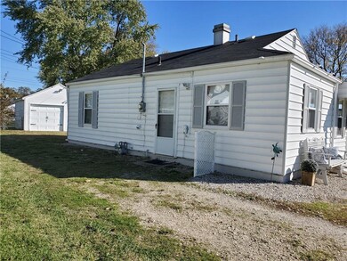 3232 S Brotherton St, Muncie, IN 47302 - photo 4