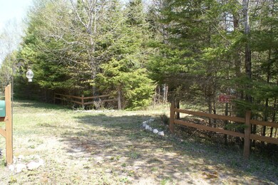 5 Driveway to property
