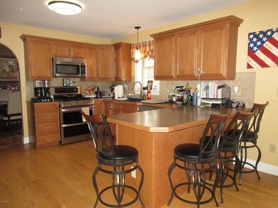 126 Primrose Ln, Milford, PA 18337 - photo 3