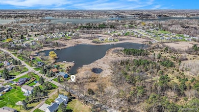 01 Butcher Rd, Lake Fenton, MI 48430 - photo 2